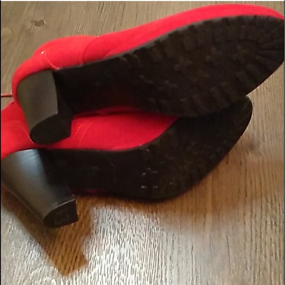 Valentine booties